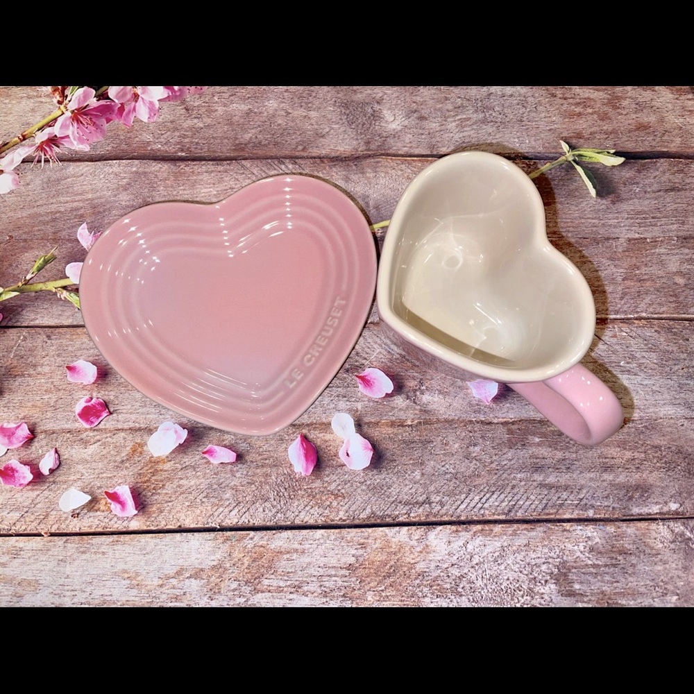Le Creuset satin pink heart mug with tray